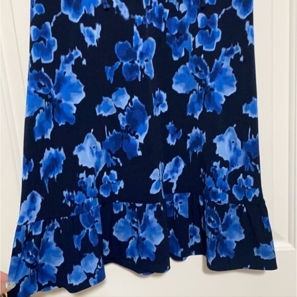 Sleeveless Blue Floral Michael Kors Dress - Picture 3 of 6